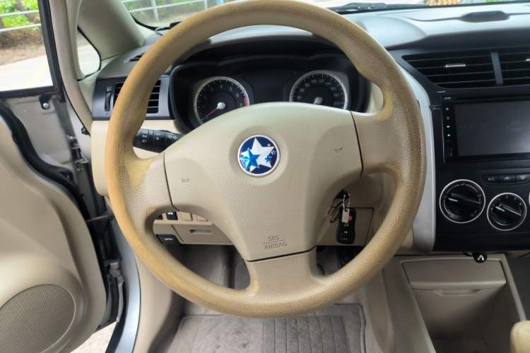 Used Venucia D50 2013 1.6L Manual Fashion Edition Steering Wheel