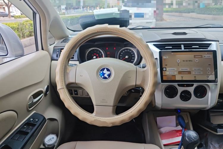 Used Venucia D50 2013 1.6L Manual Luxury Edition Steering Wheel