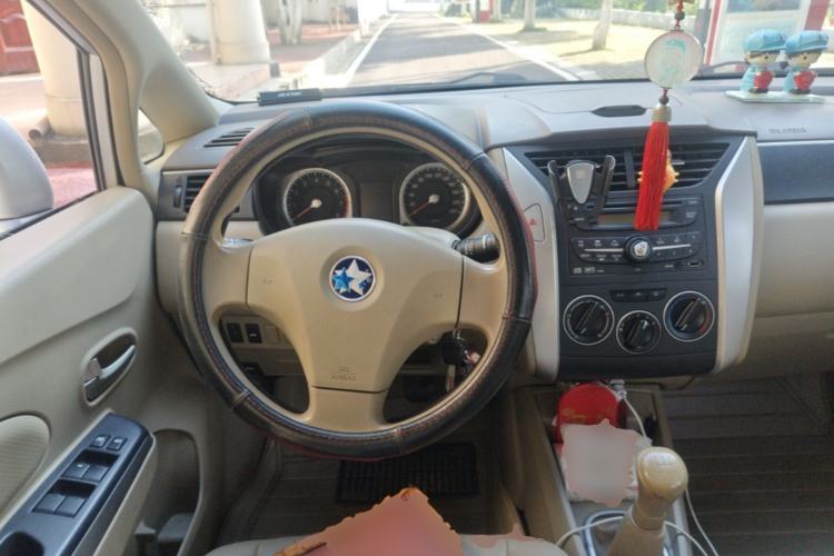 Used Venucia D50 2013 1.6L Manual Luxury Edition Steering Wheel
