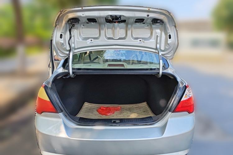 Used Venucia D50 2013 1.6L Automatic Fashion Edition Trunk