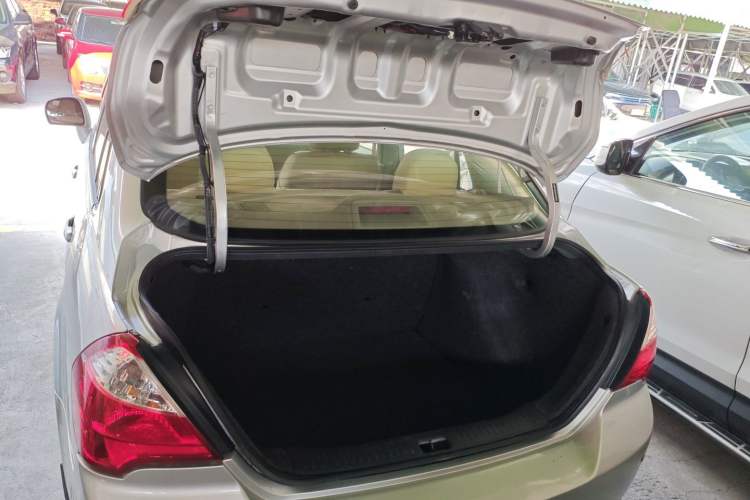 Used Venucia D50 2013 1.6L Automatic Fashion Edition Trunk