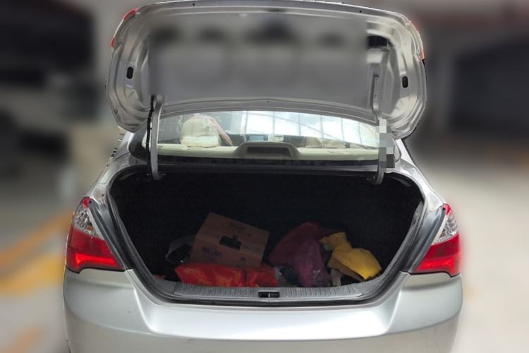 Used Venucia D50 2013 1.6L Automatic Fashion Edition Trunk