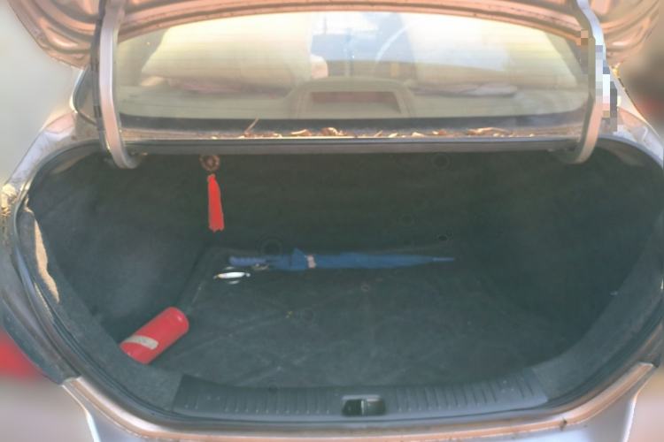 Used Venucia D50 2013 1.6L Manual Fashion Edition Trunk