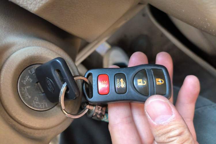 Used Venucia D50 2013 1.6L Manual Fashion Edition Vehicle Key
