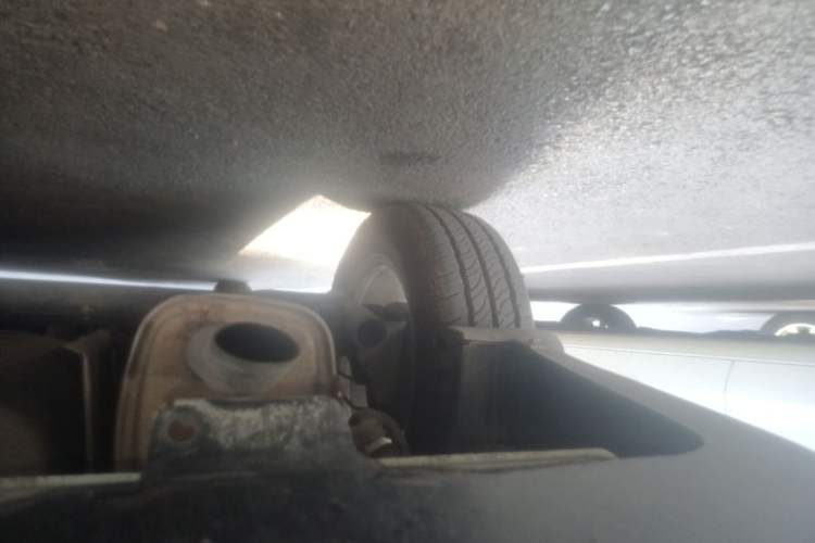 Used Venucia D50 2013 1.6L Manual Fashion Edition Chassis Rear Left