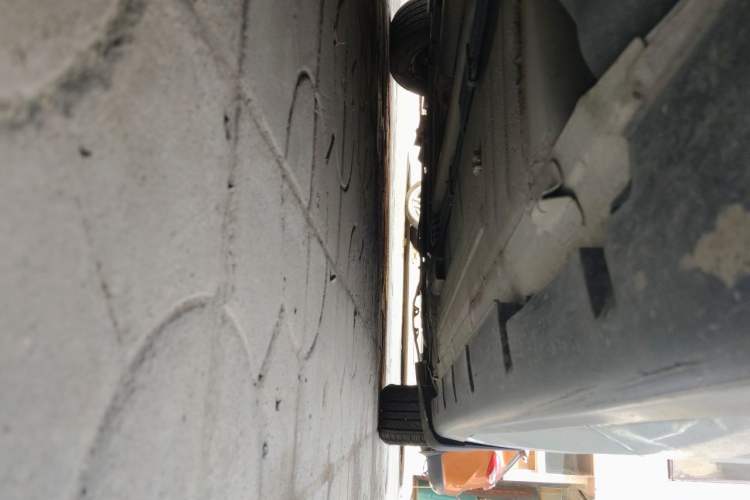 Used Venucia D50 2013 1.6L Manual Fashion Edition Chassis Rear Right