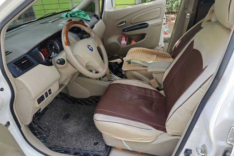Used Venucia D50 2013 1.6L Automatic Fashion Edition Driver Seat
