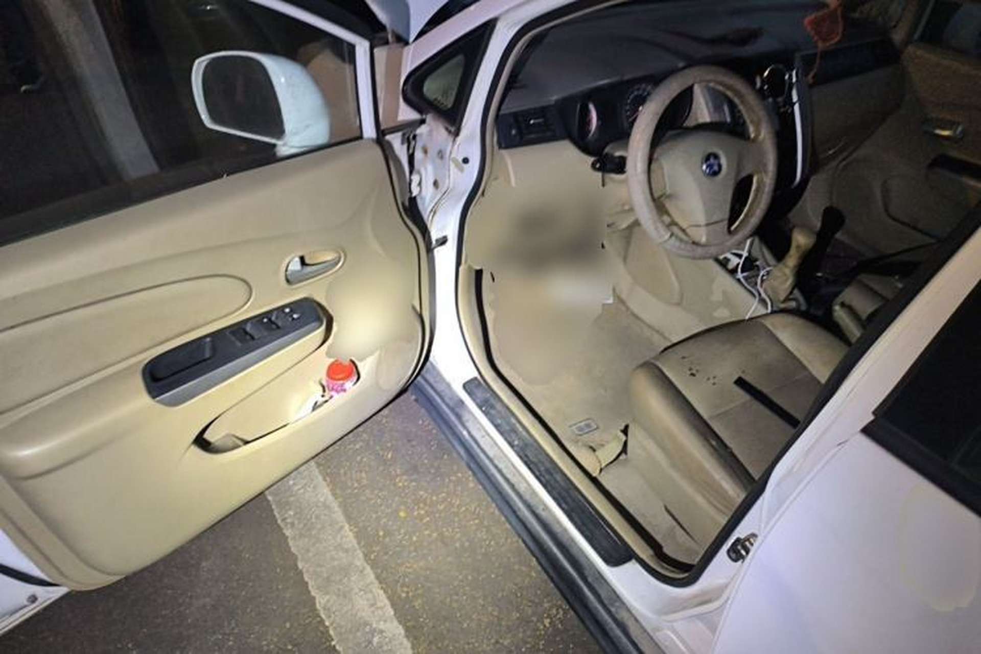 Used Venucia D50 2013 1.6L Manual Luxury Edition Driver Seat