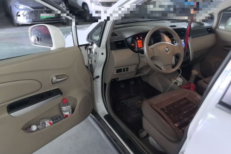 Used Venucia D50 2013 1.6L Manual Luxury Edition Driver Seat