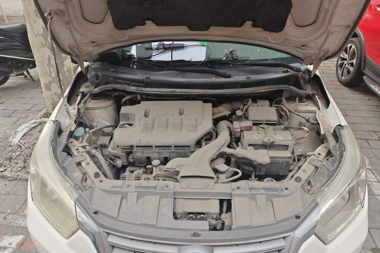 Used Venucia D50 2013 1.6L Manual Fashion Edition Engine Bay