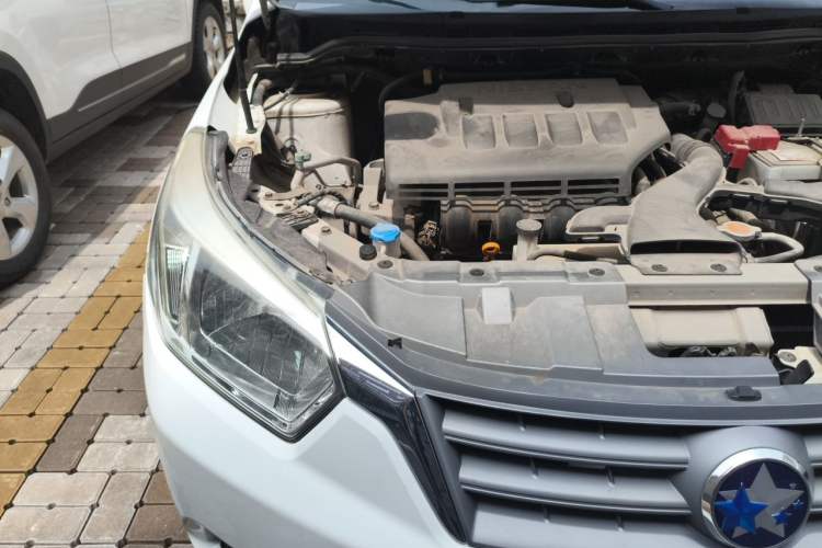 Used Venucia D50 2013 1.6L Automatic Fashion Edition Engine Bay Right