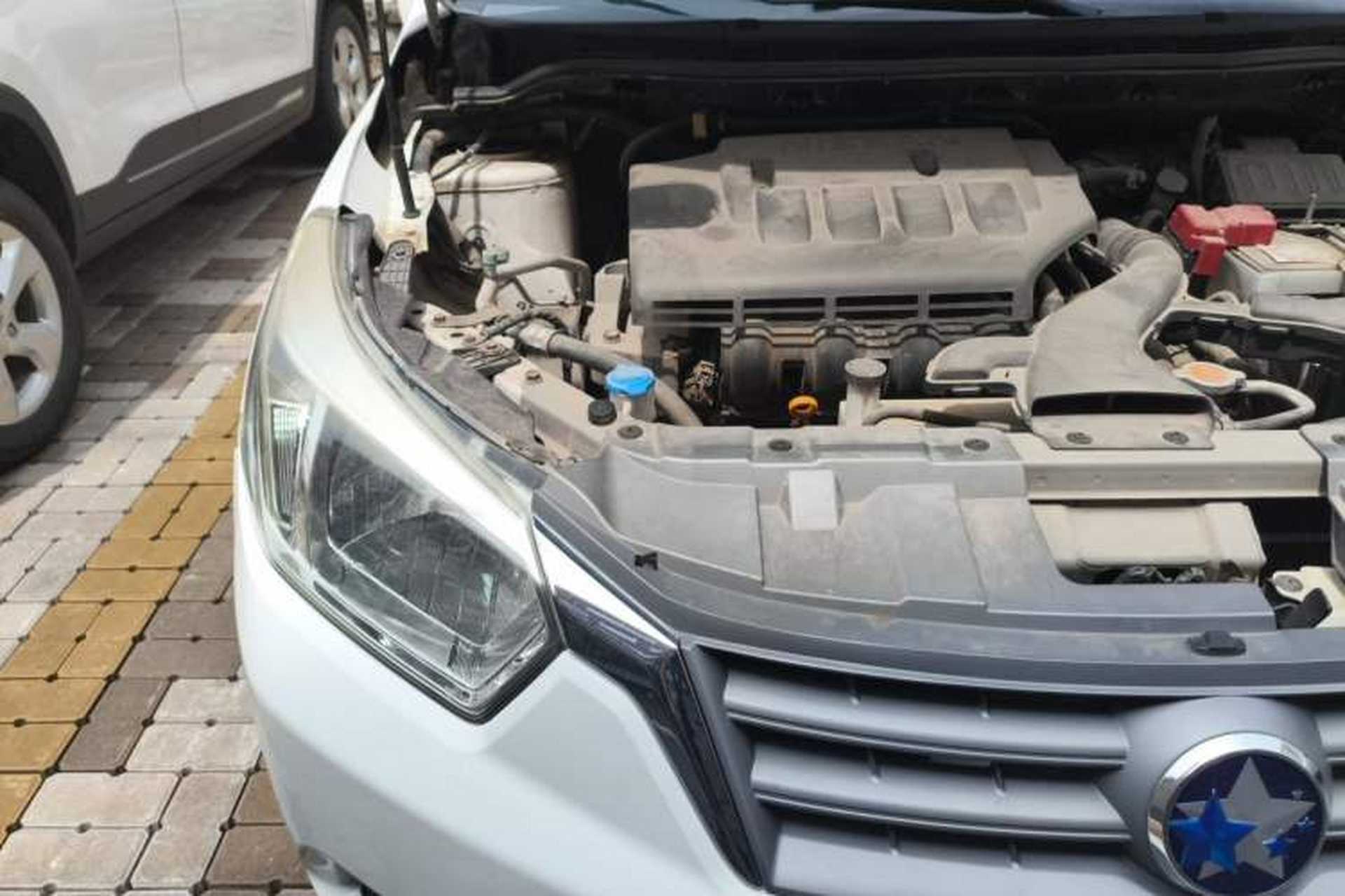 Used Venucia D50 2013 1.6L Automatic Fashion Edition Engine Bay Right