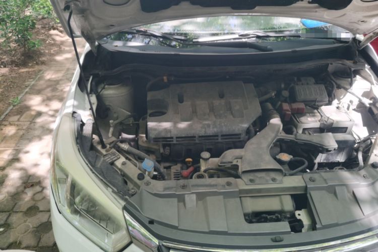 Used Venucia D50 2013 1.6L Automatic Fashion Edition Engine Bay Right
