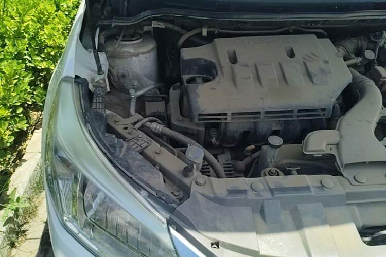 Used Venucia D50 2013 1.6L Manual Fashion Edition Engine Bay Right