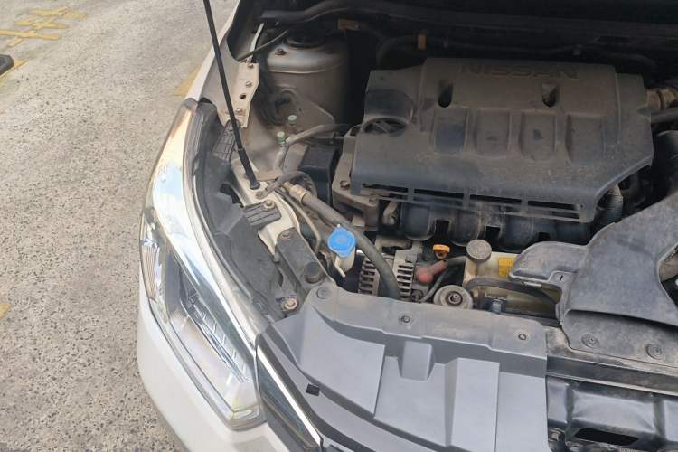 Used Venucia D50 2013 1.6L Manual Luxury Edition Engine Bay Right