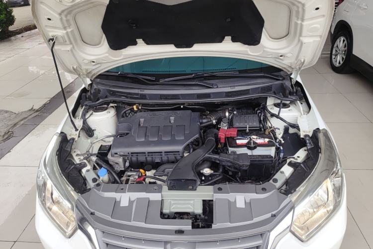 Used Venucia D50 2013 1.6L Automatic Fashion Edition Engine Bay