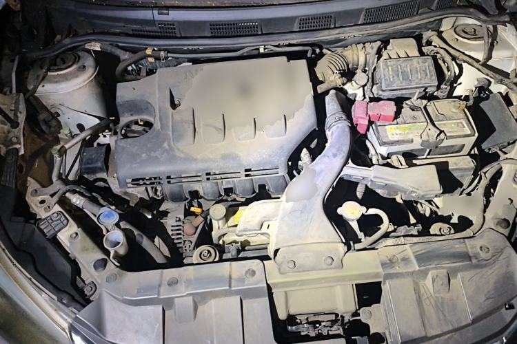 Used Venucia D50 2013 1.6L Manual Luxury Edition Engine Bay