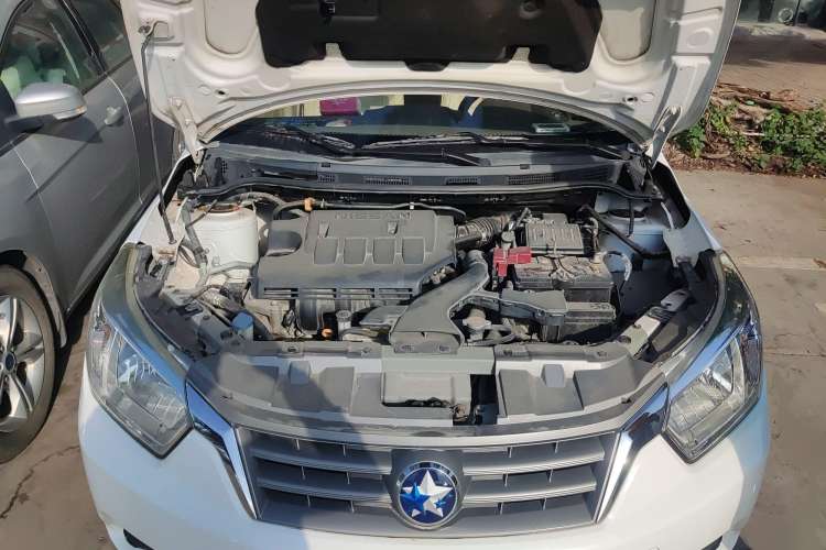 Used Venucia D50 2013 1.6L Automatic Fashion Edition Engine Bay