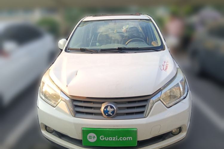 Used Venucia D50 2013 1.6L Manual Luxury Edition Front