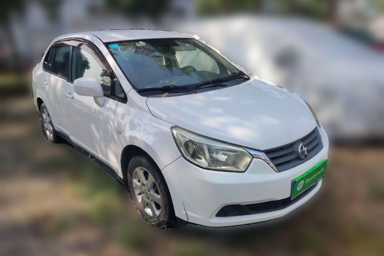 Used Venucia D50 2013 1.6L Automatic Fashion Edition Front Right 45 Deg