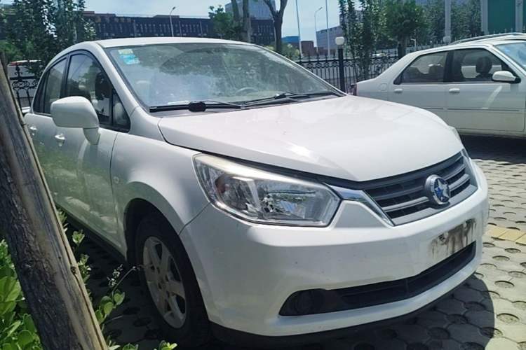 Used Venucia D50 2013 1.6L Manual Fashion Edition Front Right 45 Deg