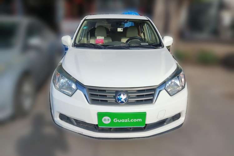 Used Venucia D50 2013 1.6L Automatic Fashion Edition Front