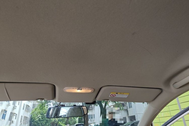 Used Venucia D50 2013 1.6L Automatic Fashion Edition Headliner
