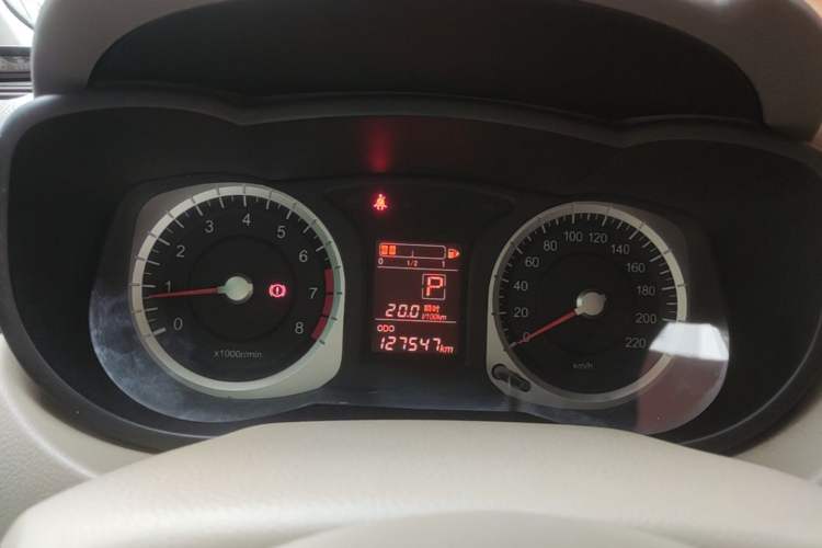 Used Venucia D50 2013 1.6L Automatic Fashion Edition Instrument Cluster