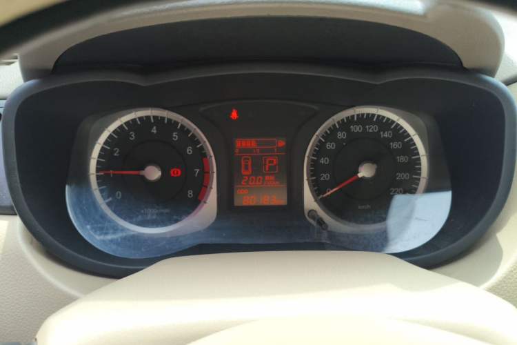 Used Venucia D50 2013 1.6L Automatic Fashion Edition Instrument Cluster