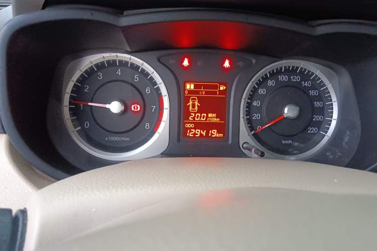 Used Venucia D50 2013 1.6L Manual Luxury Edition Instrument Cluster