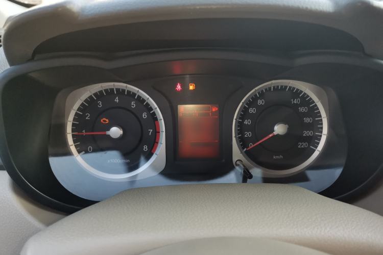 Used Venucia D50 2013 1.6L Automatic Fashion Edition Instrument Cluster