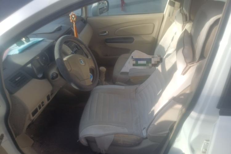 Used Venucia D50 2013 1.6L Manual Fashion Edition Left Front Seat