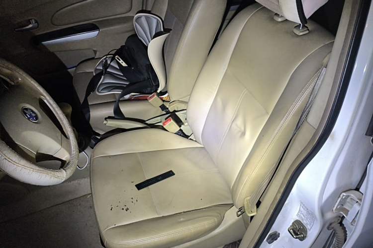 Used Venucia D50 2013 1.6L Manual Luxury Edition Left Front Seat