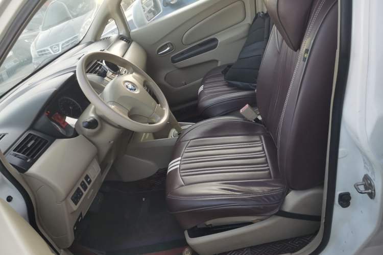Used Venucia D50 2013 1.6L Automatic Fashion Edition Left Front Seat