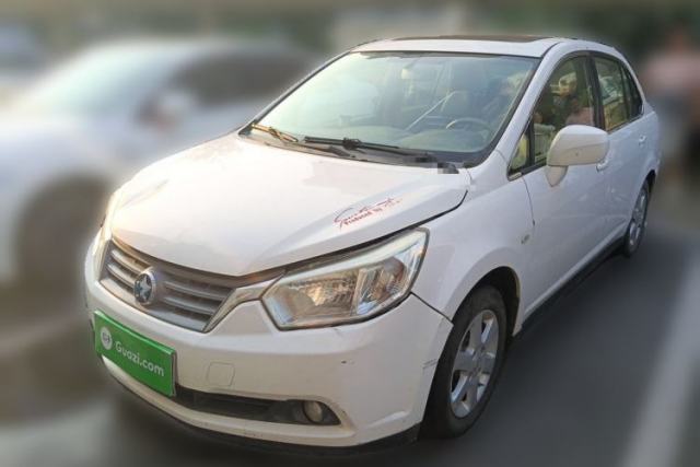 Used Venucia D50 2013 1.6L Manual Luxury Edition