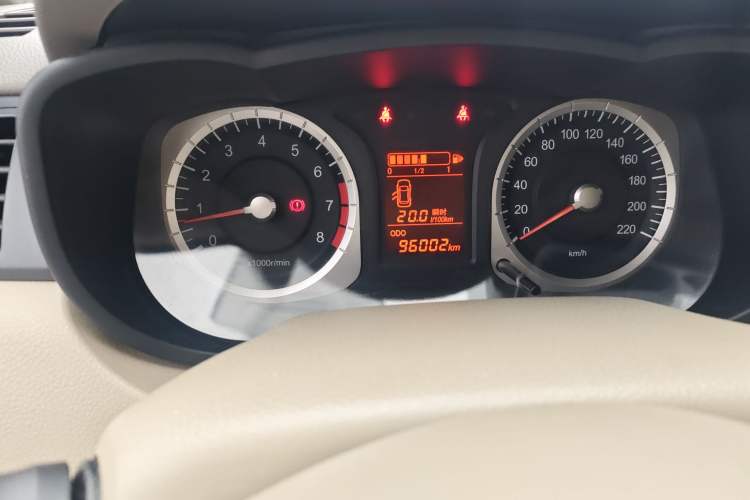 Used Venucia D50 2013 1.6L Manual Fashion Edition Odometer Close Up