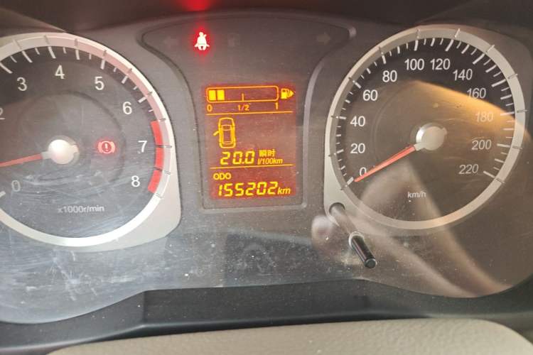 Used Venucia D50 2013 1.6L Manual Fashion Edition Odometer Close Up