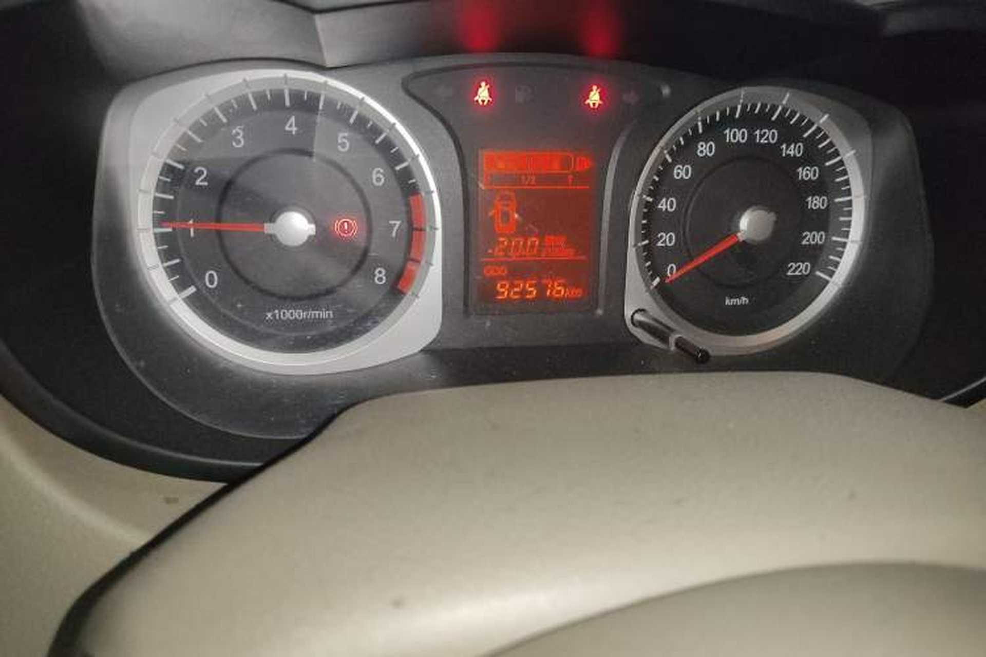 Used Venucia D50 2013 1.6L Manual Luxury Edition Odometer Close Up