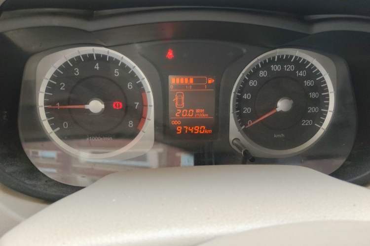 Used Venucia D50 2013 1.6L Manual Fashion Edition Odometer Close Up