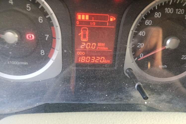 Used Venucia D50 2013 1.6L Manual Luxury Edition Odometer Close Up