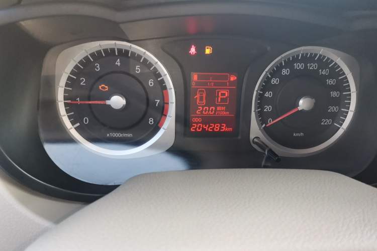 Used Venucia D50 2013 1.6L Automatic Fashion Edition Odometer Close Up
