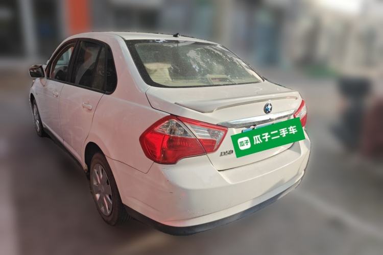 Used Venucia D50 2013 1.6L Manual Fashion Edition Rear Left 45 Deg