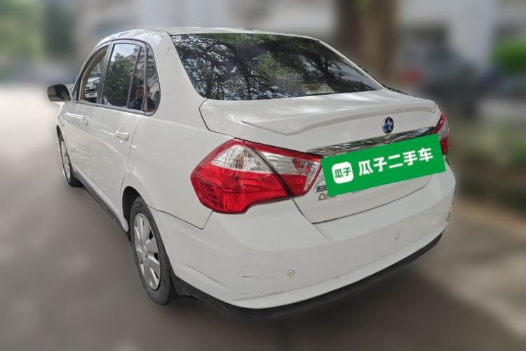 Used Venucia D50 2013 1.6L Automatic Fashion Edition Rear Left 45 Deg