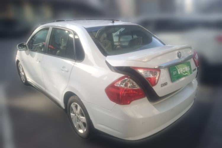 Used Venucia D50 2013 1.6L Manual Fashion Edition Rear Left 45 Deg