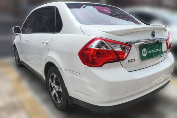 Used Venucia D50 2013 1.6L Automatic Fashion Edition Rear Left 45 Deg