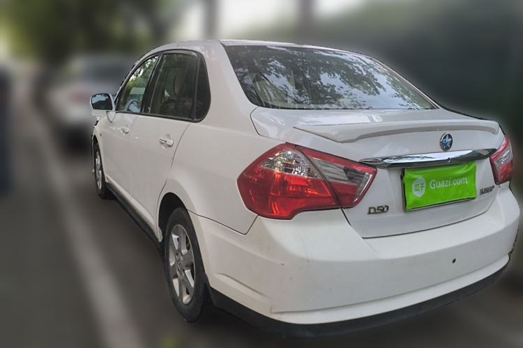 Used Venucia D50 2013 1.6L Manual Luxury Edition Rear Left 45 Deg