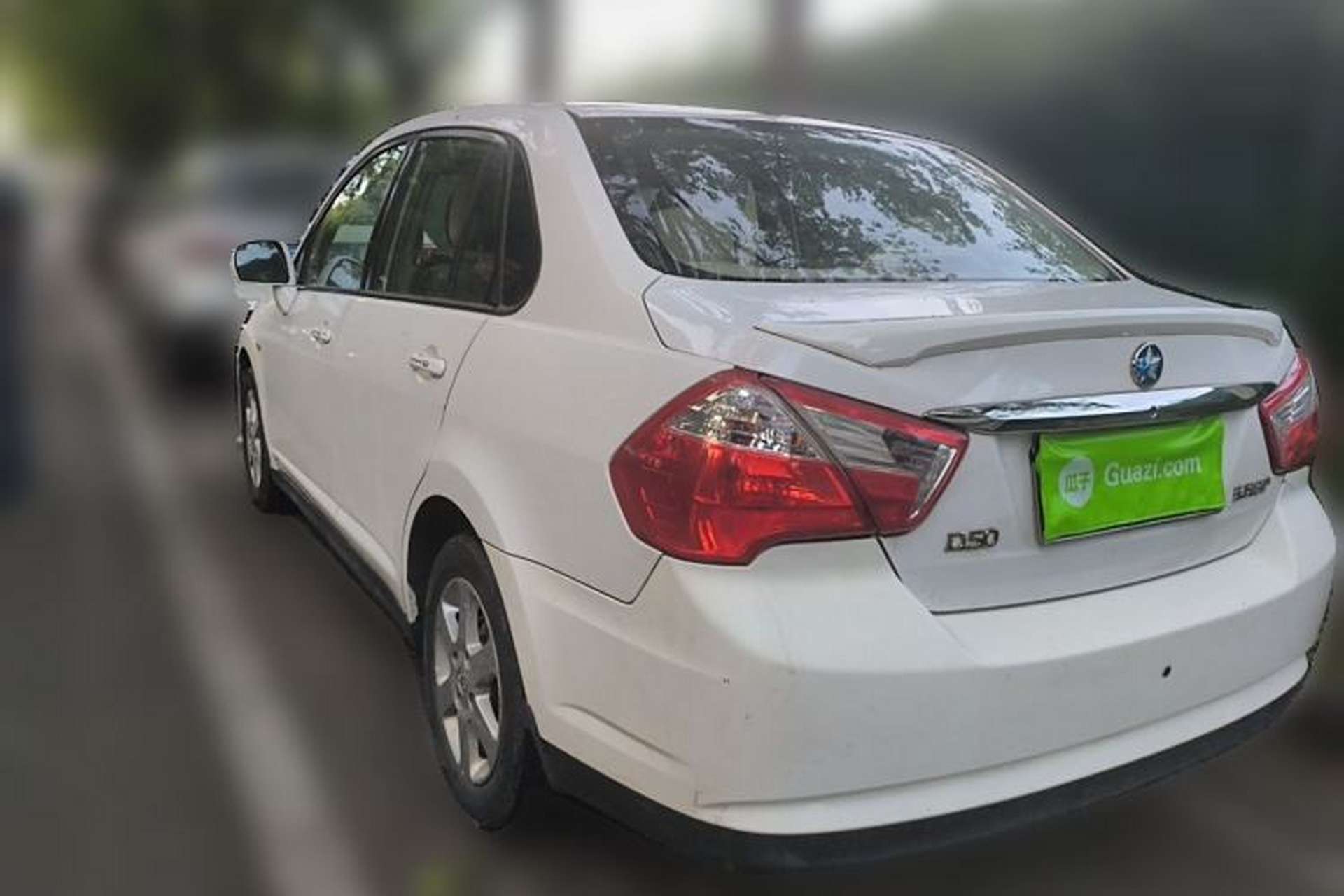 Used Venucia D50 2013 1.6L Manual Luxury Edition Rear Left 45 Deg