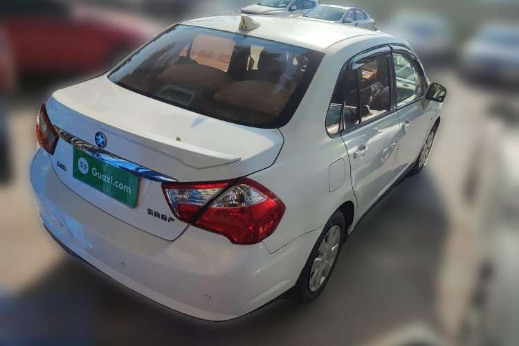 Used Venucia D50 2013 1.6L Automatic Fashion Edition Rear Right 45 Deg