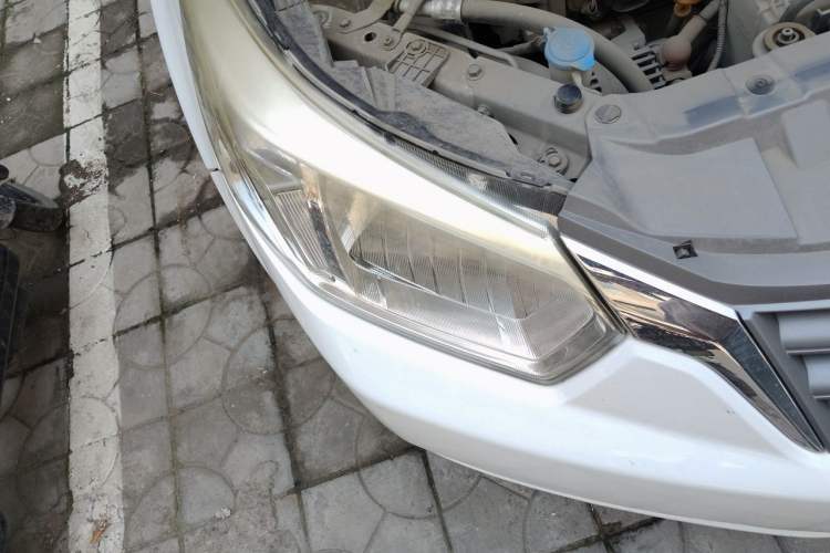 Used Venucia D50 2013 1.6L Manual Fashion Edition Right Front Headlight