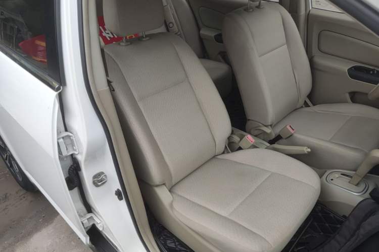 Used Venucia D50 2013 1.6L Automatic Fashion Edition Right Front Seat